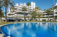 Exceptional Fully Refurbished 3-Bedroom Apartment on Marbella Golden Mile with Panoramic Sea Views