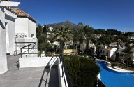 Fantastic renovated 2-bedroom apartment in Nueva Andalucía, Marbella