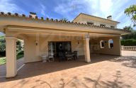 Large 6-bedroom villa near the center of Marbella