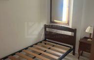 Práctico piso de tres dormitorios para reformar en Miraflores, Marbella