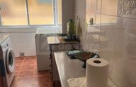 Práctico piso de tres dormitorios para reformar en Miraflores, Marbella