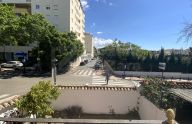Amplia y luminosa casa adosada en esquina de 4 plantas en Marbella centro
