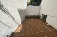 Amplia y luminosa casa adosada en esquina de 4 plantas en Marbella centro