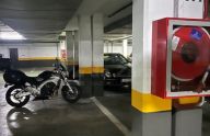 Espaciosa plaza de garaje en Marina Banús, Marbella