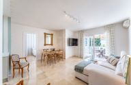 Precioso apartamento completamente reformado en Benamara, Estepona