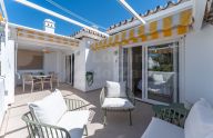 Precioso apartamento completamente reformado en Benamara, Estepona