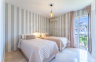Precioso apartamento completamente reformado en Benamara, Estepona