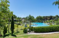 Precioso apartamento completamente reformado en Benamara, Estepona