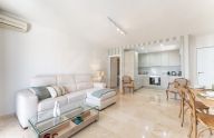 Precioso apartamento completamente reformado en Benamara, Estepona