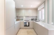 Precioso apartamento completamente reformado en Benamara, Estepona