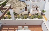 Promoción de apartamentos y áticos en el Valle del Golf, Marbella, Nueva Andalucia - Develompment of apartments and penthouses in the Golf Valley, Marbella
