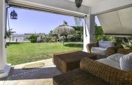 Splendid Balinese villa with all the amenities in Puerto del Almendro, Benahavís