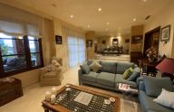 Beautiful and spacious 4-bedroom villa located in the Xarblanca area, Marbella