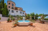 Sunny 3-bedroom townhouse in Ur. La Heredia, Benahavís