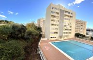 Estudio a reformar con piscina comunitaria en el centro de Marbella