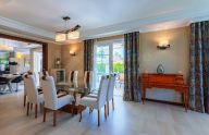 Elegante villa de 7 dormitorios situada en la Milla de Oro de Marbella