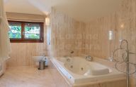 Fantástico ático dúplex de 4 dormitorios en Los Monteros Playa, Marbella Este