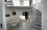 Maravillosa casa de tres plantas con licencia turística situada en la zona más icónica del casco antiguo de Marbella