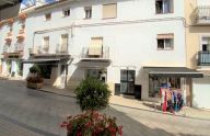 Two-storey house plus solarium to reform in the old town of Marbella
