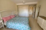 Spacious and sunny apartment located in the Marbella ring road