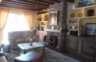 Semi-detached house with two floors with lots of charm in Benahavís