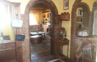 Semi-detached house with two floors with lots of charm in Benahavís