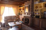 Semi-detached house with two floors with lots of charm in Benahavís