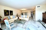 Espectacular apartamento de 2 dormitorios en Marbella Este