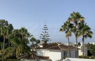 Sunny 3 bedroom villa close to the sea in Linda Vista Baja, San Pedro de Alcántara