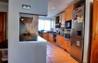 Beautiful 2 bedroom apartment, garage and storage room on Marbella's Golden Mile