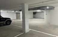 For rent 17 parking spaces on one floor at Calle Salitre 45, Málaga city centre.