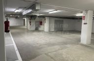 For rent 17 parking spaces on one floor at Calle Salitre 45, Málaga city centre.