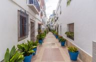 Encantadora y renovada casa adosada de 3 dormitorios en El Barrio, Marbella centro