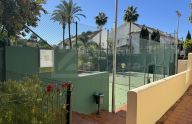 Extraordinary five-bedroom semi-detached house in Puente Romano, Marbella