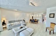 Extraordinary five-bedroom semi-detached house in Puente Romano, Marbella