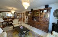 Spacious 4-bedroom corner apartment with garage in the center of Marbella