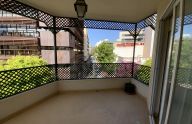 Spacious 4-bedroom corner apartment with garage in the center of Marbella