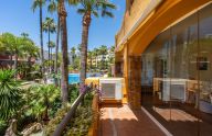 Excellent two-bedroom apartment with a garage located on the Golden Mile of Marbella