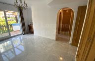 Beautiful three-story townhouse in a beautiful and quiet urbanization in Valdeolletas, Marbella