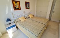 Sunny two-bedroom apartment in impeccable condition located on the Golden Mile of Marbella