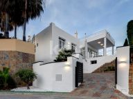 Villa for sale in La Quinta, Benahavis