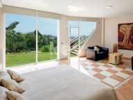 Villa for sale in La Quinta, Benahavis