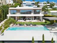 Villa en venta en Capanes Sur, Benahavis