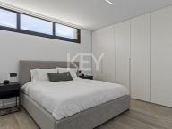 Villa for sale in El Campanario, Estepona
