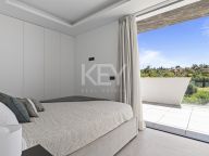 Villa for sale in El Campanario, Estepona