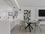 Villa for sale in El Campanario, Estepona