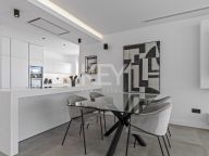 Villa for sale in El Campanario, Estepona