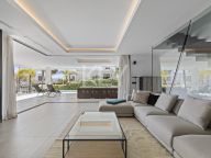 Villa for sale in El Campanario, Estepona