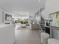 Villa for sale in El Campanario, Estepona