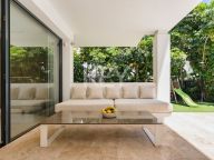 Villa for sale in La Quinta, Benahavis
